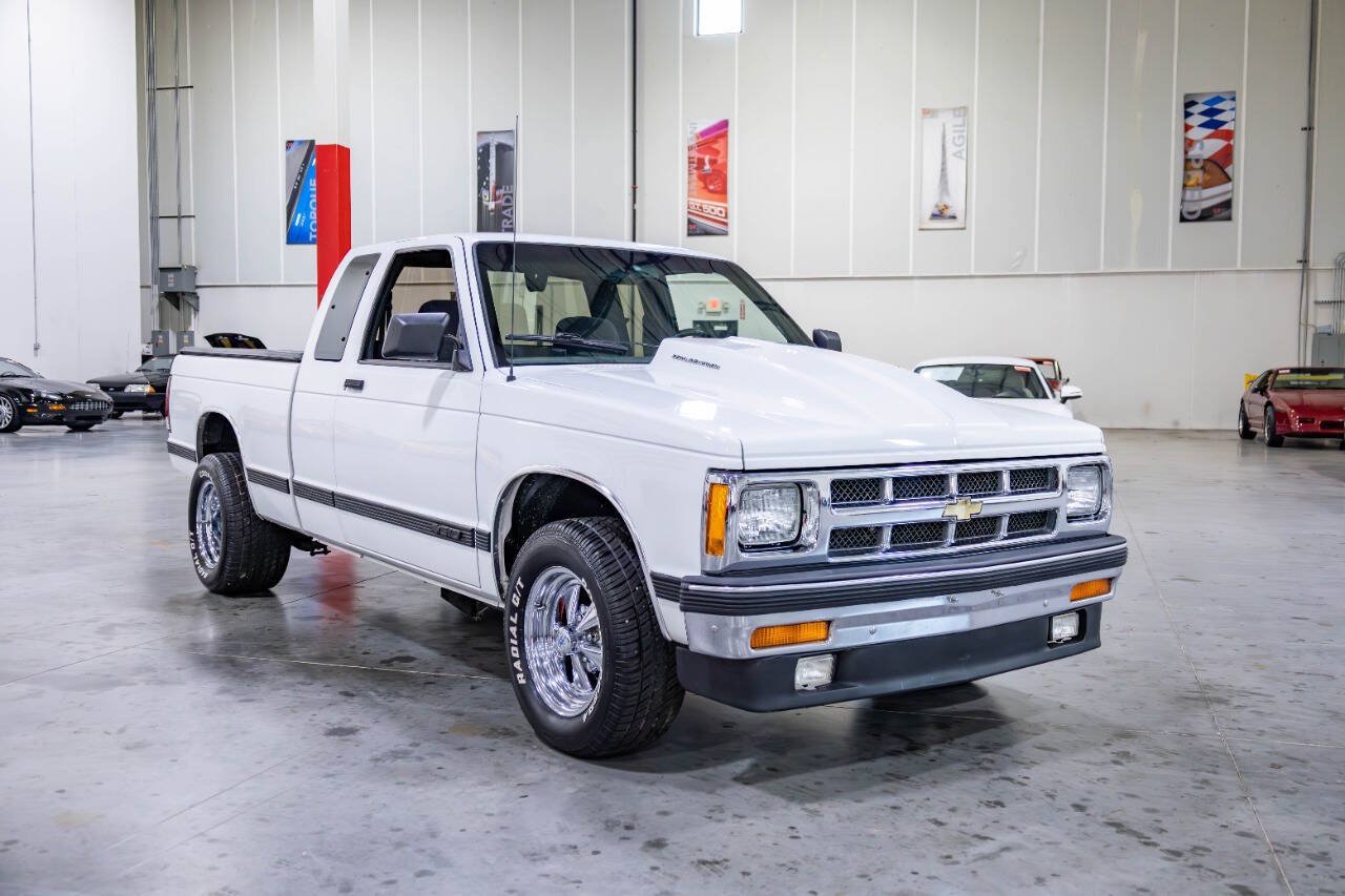 Used 1993 Chevrolet S10 Pickup 2WD Extended Cab image 9