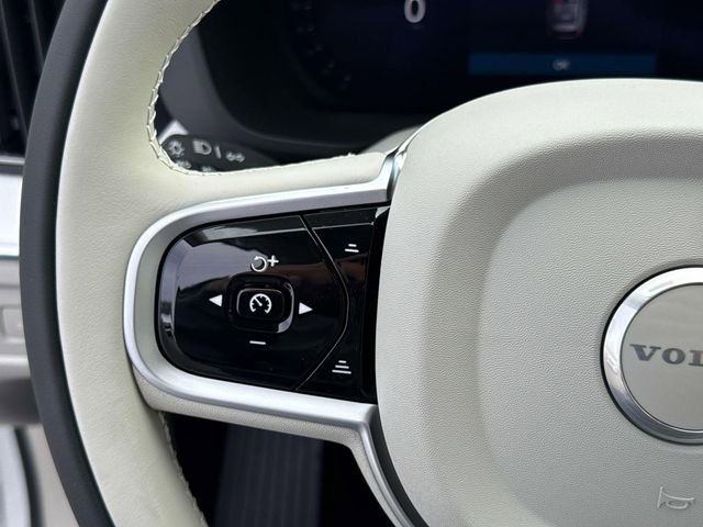 New 2026 Volvo XC60 B5 Ultra w/ Climate Package image 26