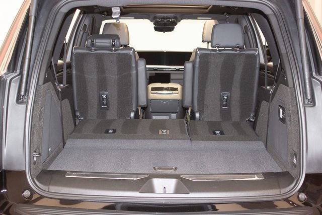 Certified 2025 Cadillac Escalade Premium Luxury w/ Touring Package image 15