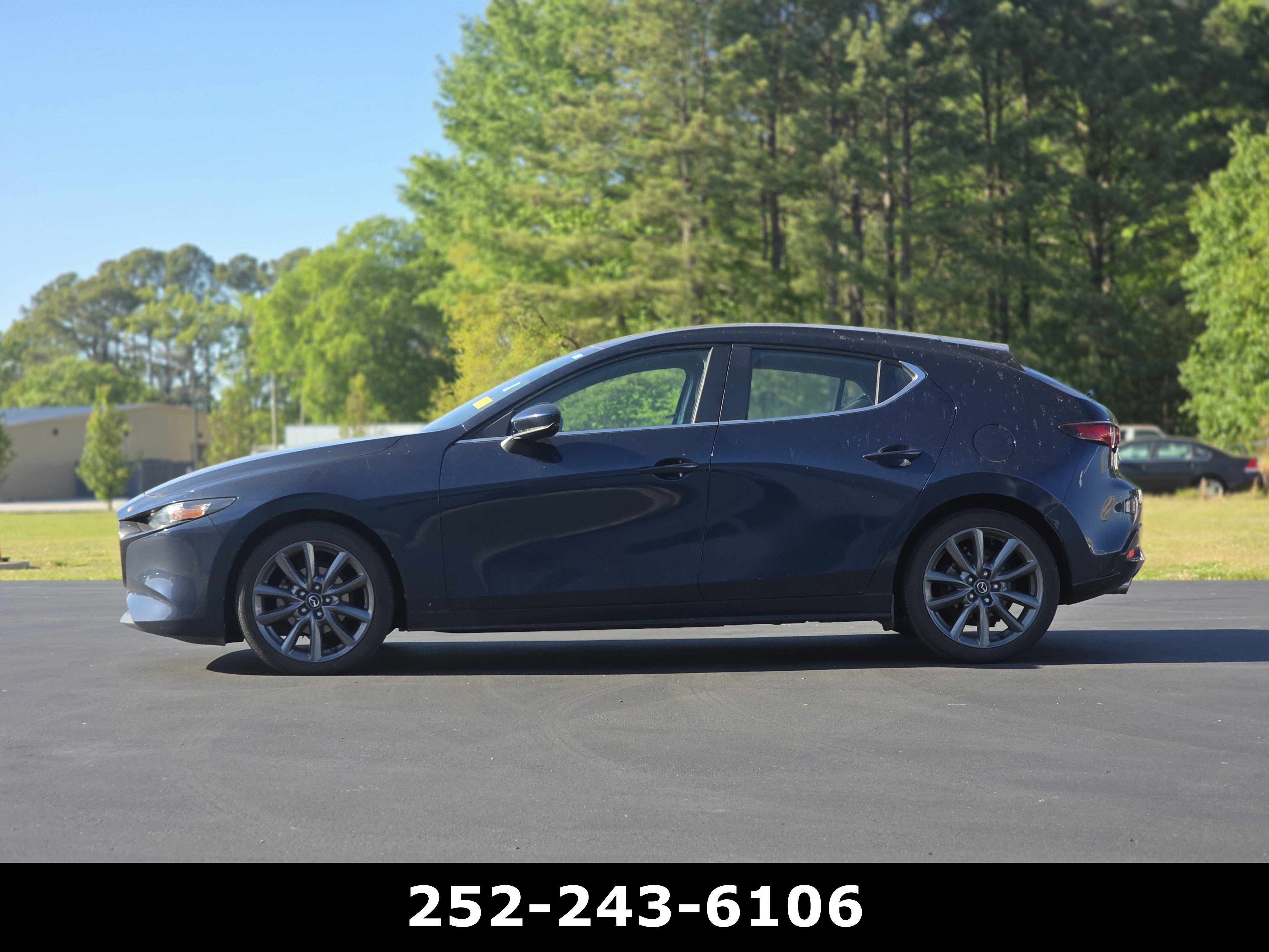 Used 2023 MAZDA MAZDA3 s image 4