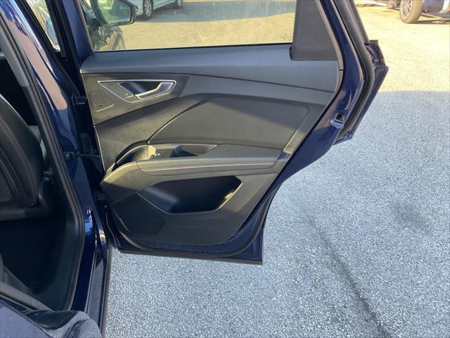 Used 2023 Audi Q4 e-tron Prestige image 30