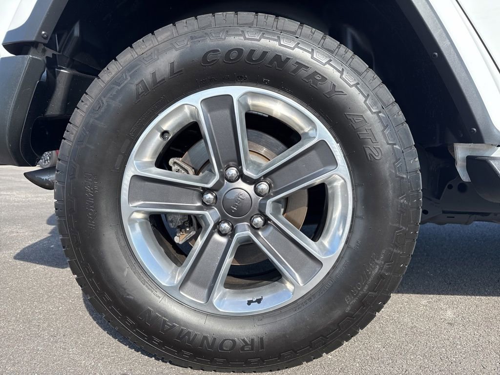 Used 2020 Jeep Wrangler Unlimited Sahara AWD/4WD image 12