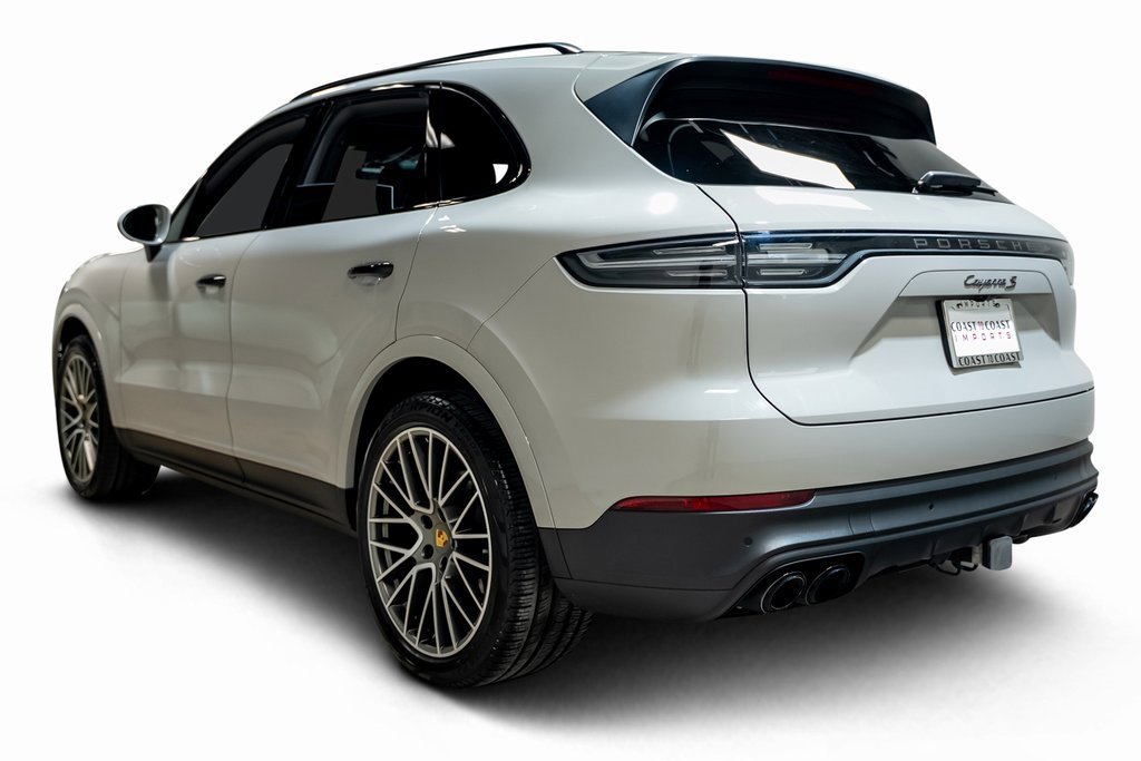 Used 2022 Porsche Cayenne S Platinum image 17