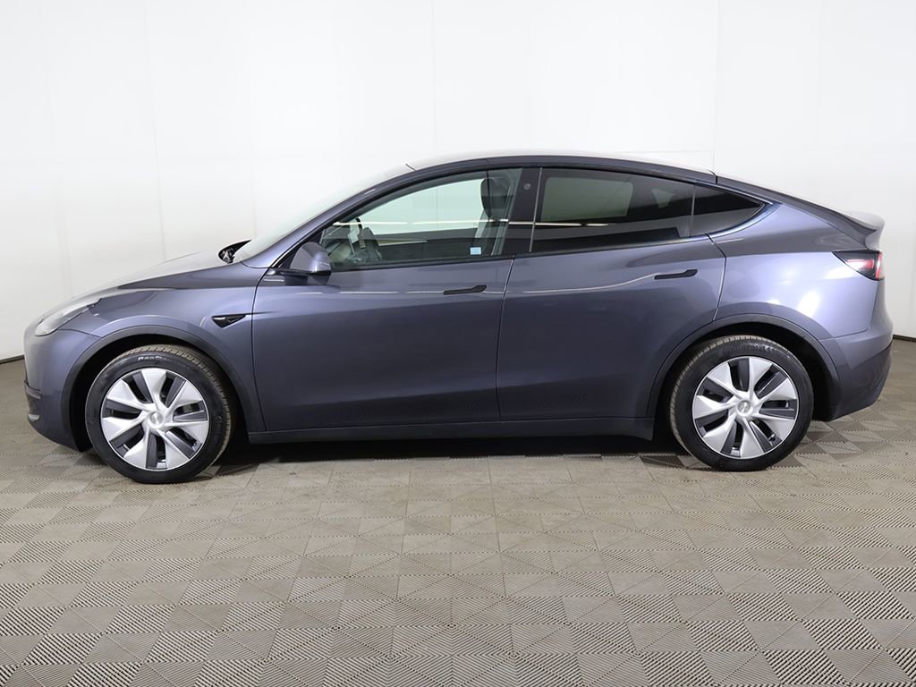 Used 2023 Tesla Model Y Long Range image 19