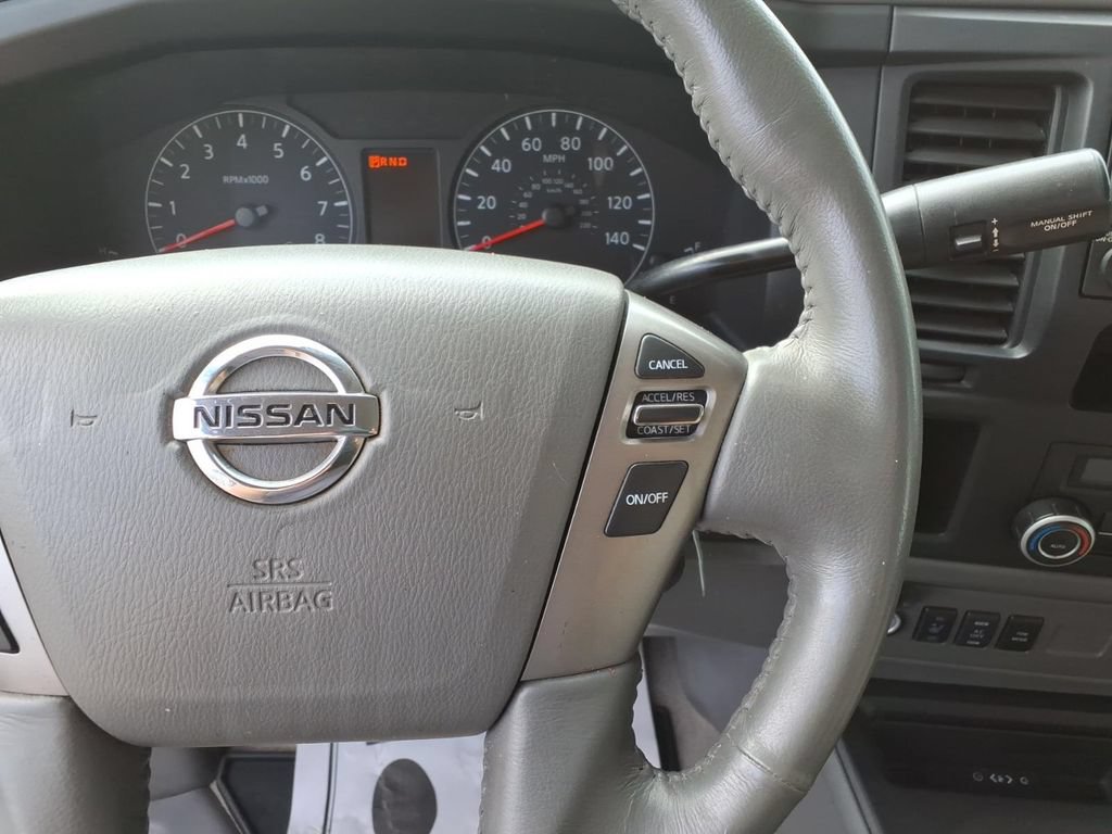 Used 2017 Nissan NV 3500 SL RWD image 21