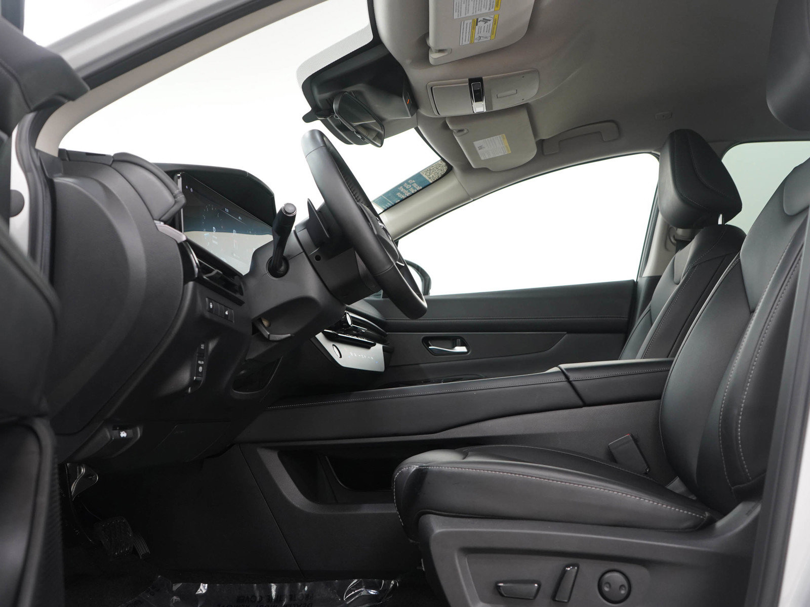 Used 2025 Nissan Murano SV image 23