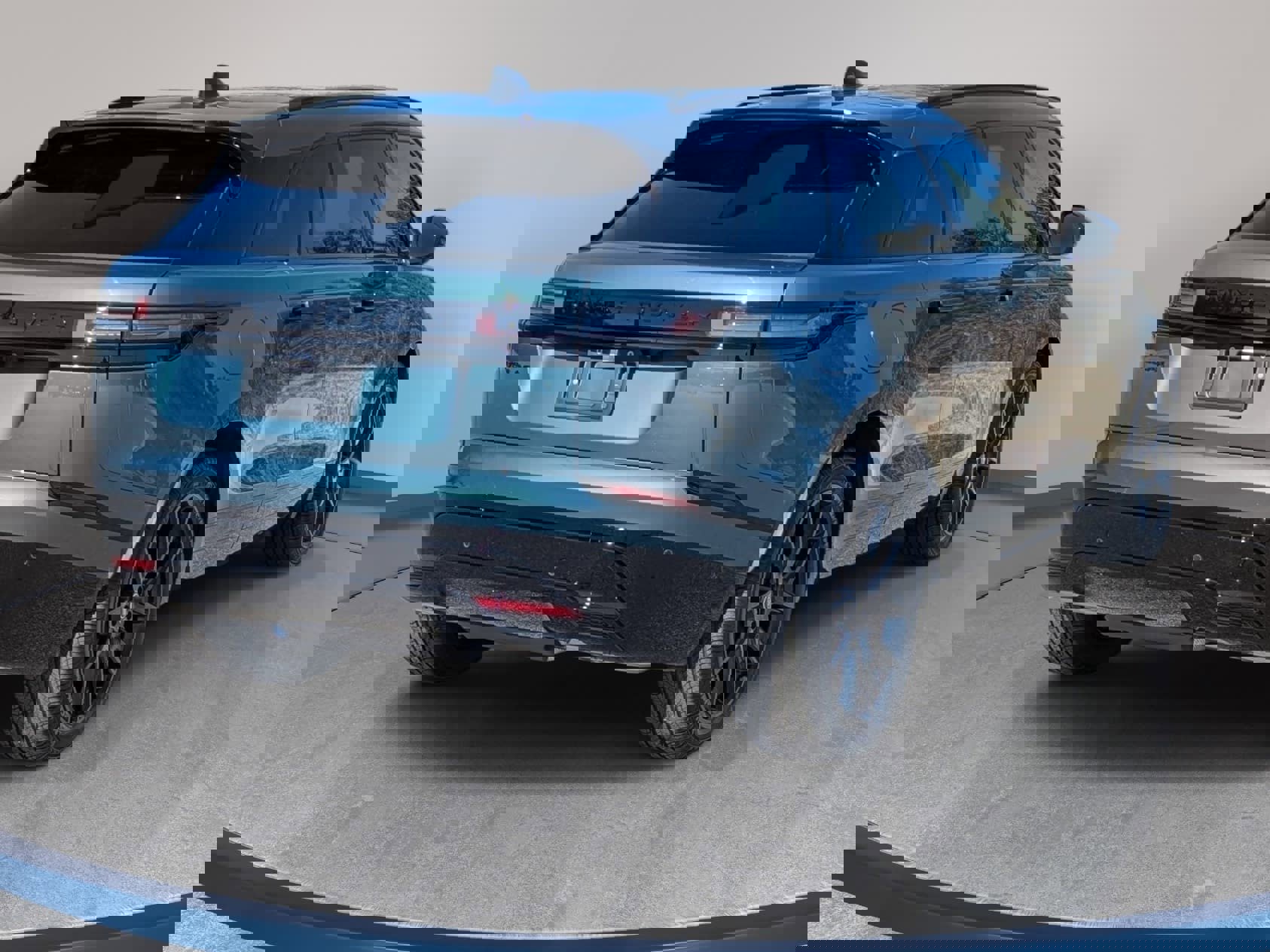 New 2026 Land Rover Range Rover Velar Dynamic SE AWD/4WD image 5