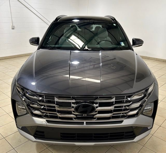 Used 2025 Hyundai Tucson Limited AWD/4WD image 8