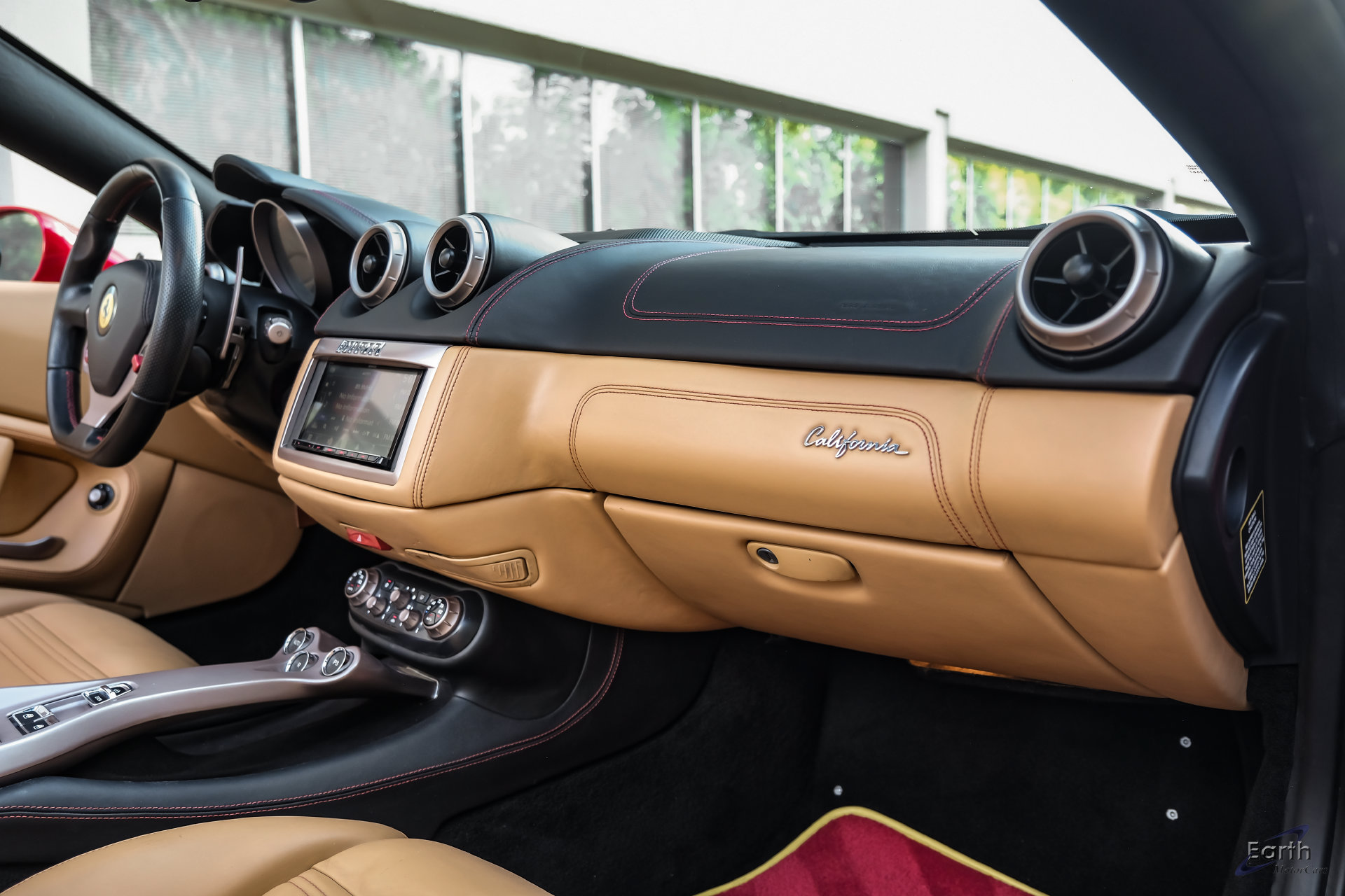 Used 2014 Ferrari California RWD image 55