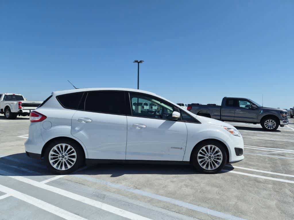 Used 2017 Ford C-MAX SE w/ Cargo Management Package FWD image 6