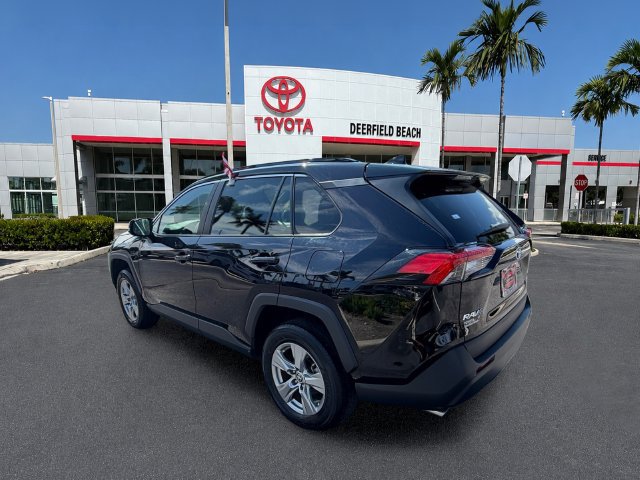 Certified 2025 Toyota RAV4 XLE FWD image 5