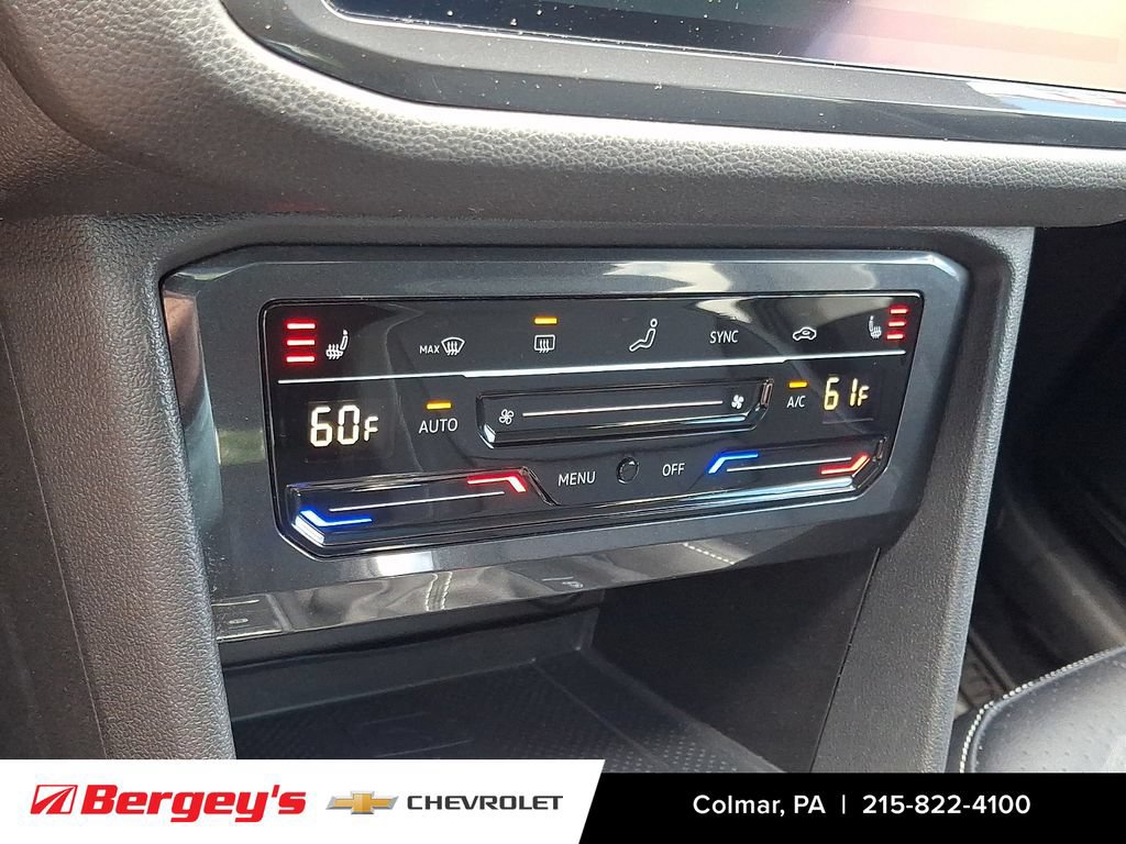 Used 2022 Volkswagen Tiguan SE AWD/4WD image 19