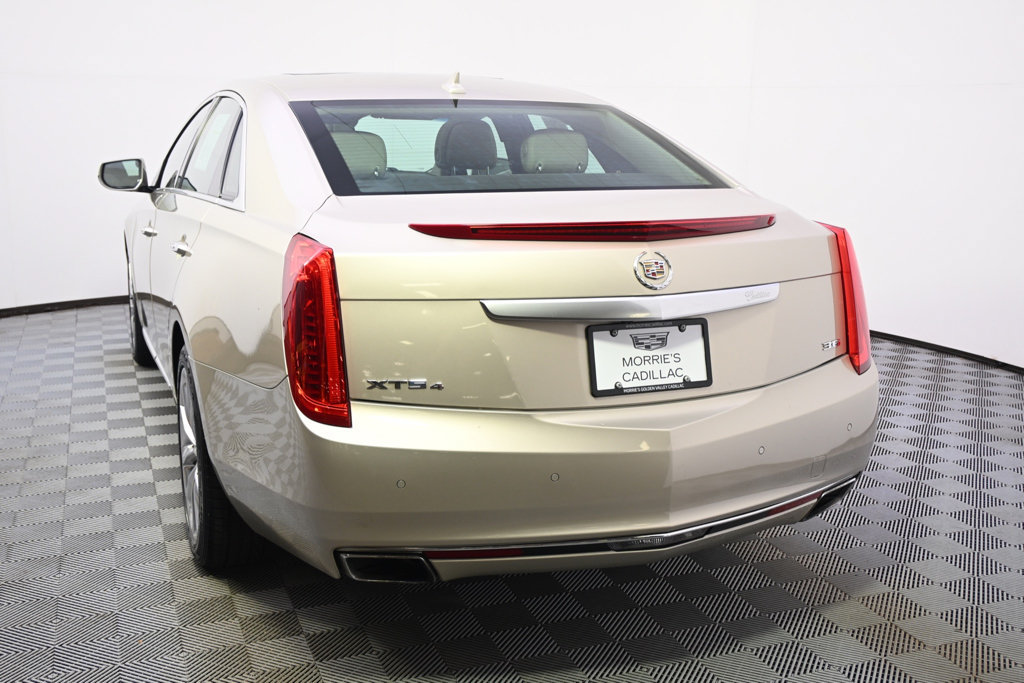 Used 2013 Cadillac XTS Premium AWD/4WD image 4