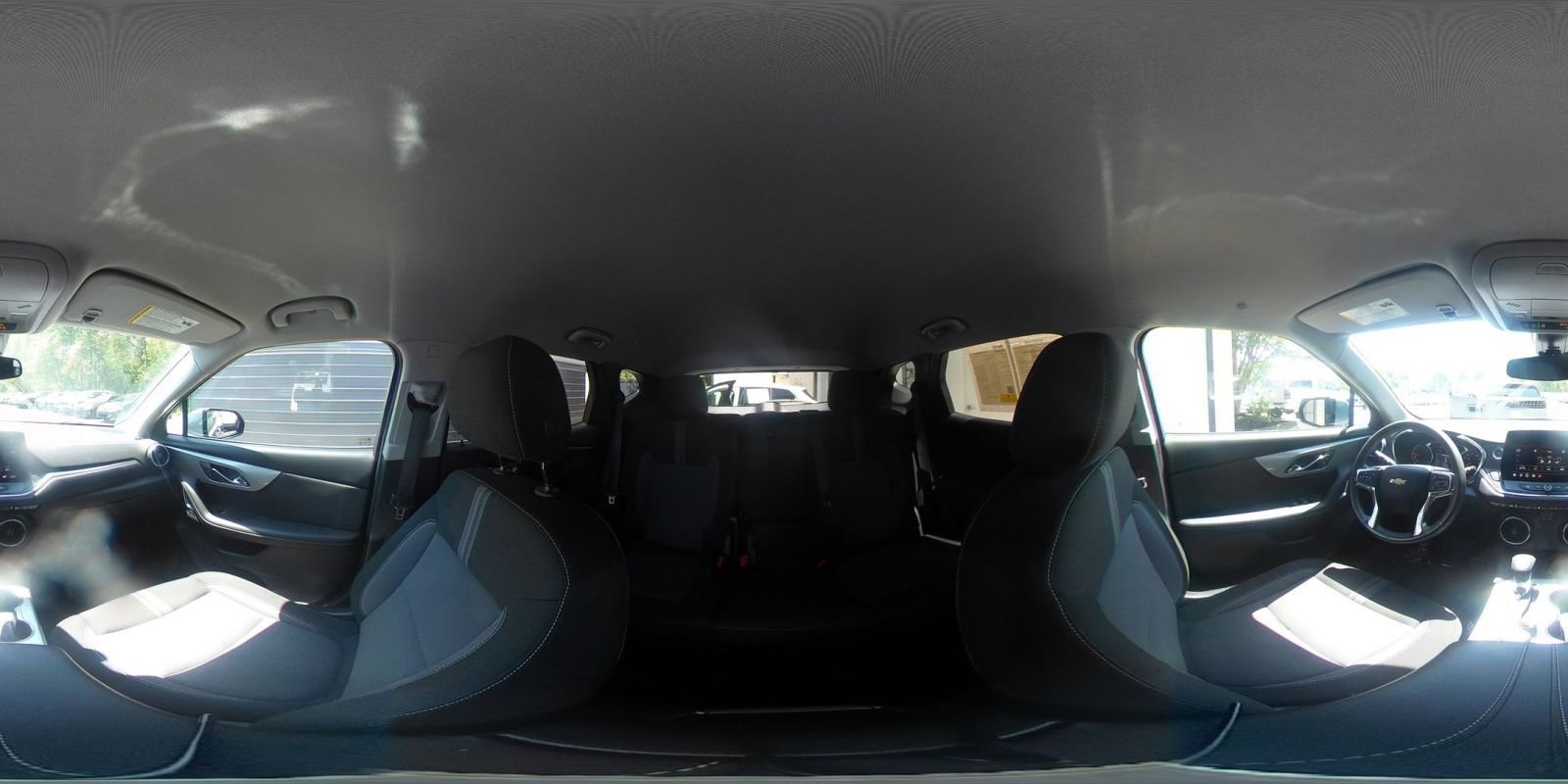 Used 2025 Chevrolet Blazer LT image 37