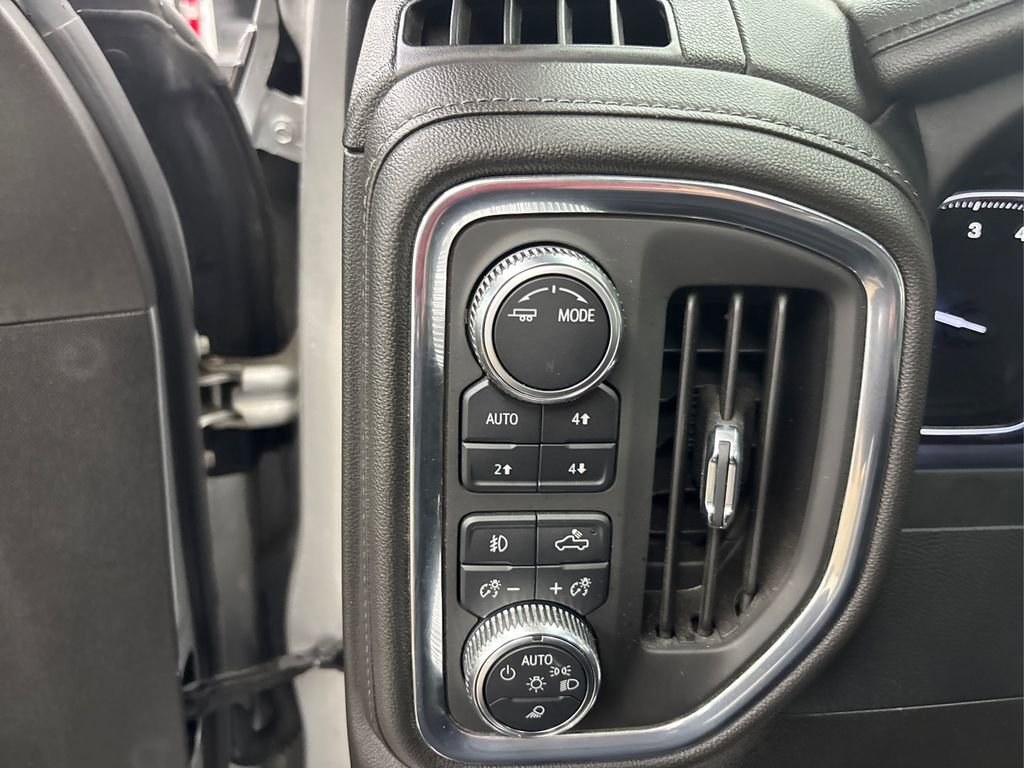 Used 2022 GMC Sierra 3500 SLT w/ SLT Preferred Package image 38