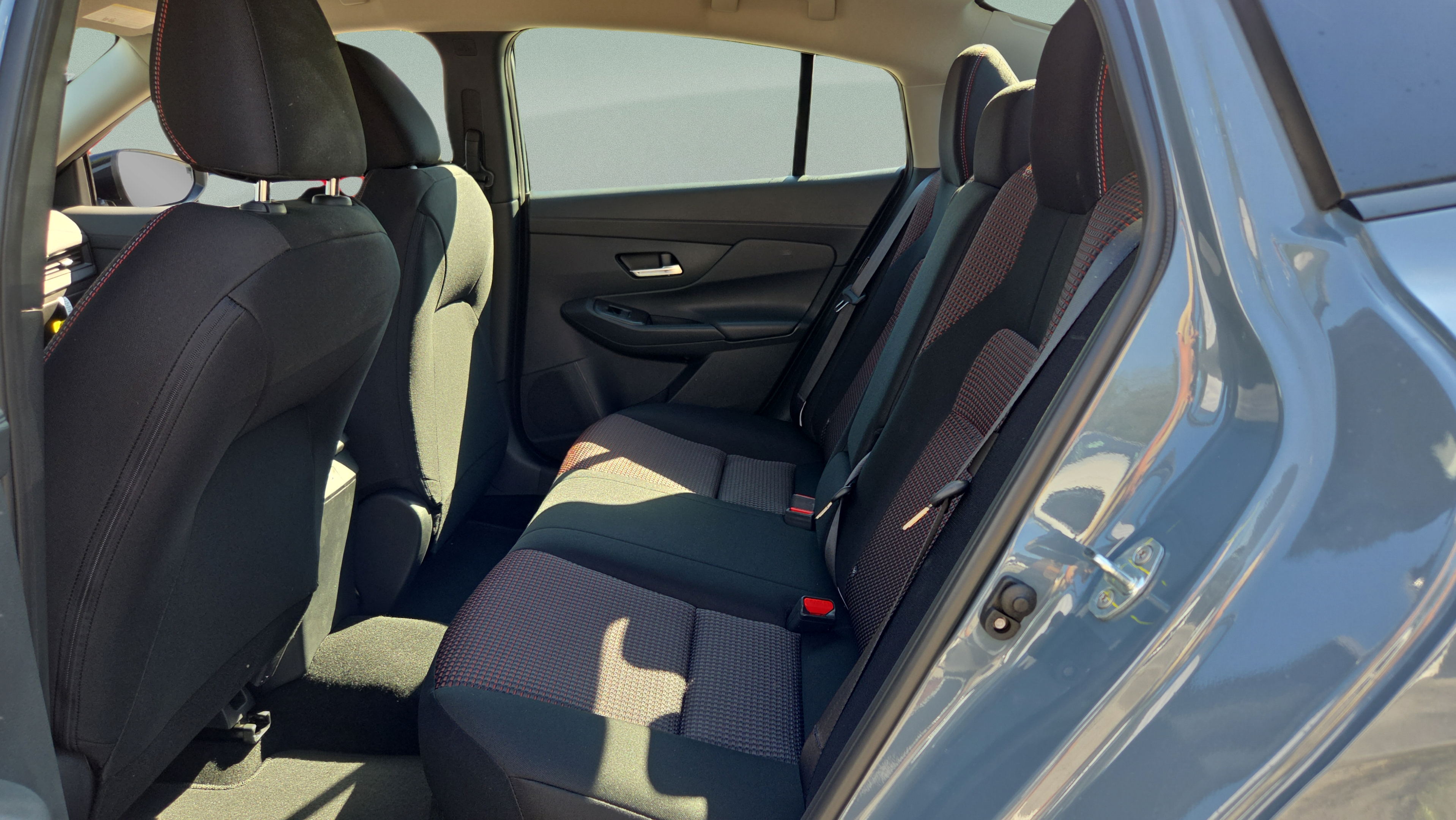New 2026 Nissan Sentra SR w/ Floor Mat Package FWD image 10