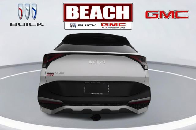 Used 2023 Kia Sportage EX image 4