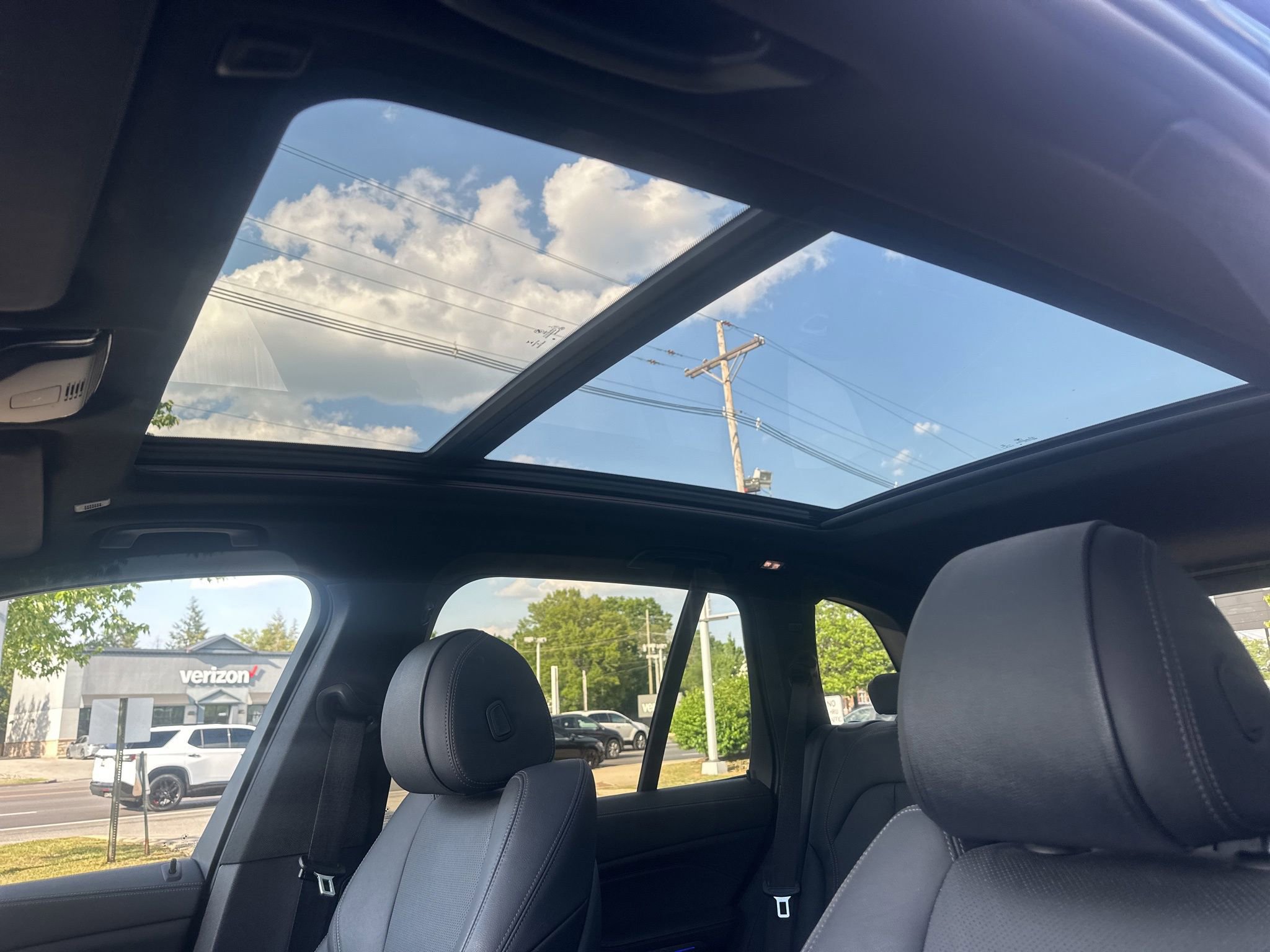 Used 2020 BMW X5 xDrive40i w/ M Sport Package AWD/4WD image 41