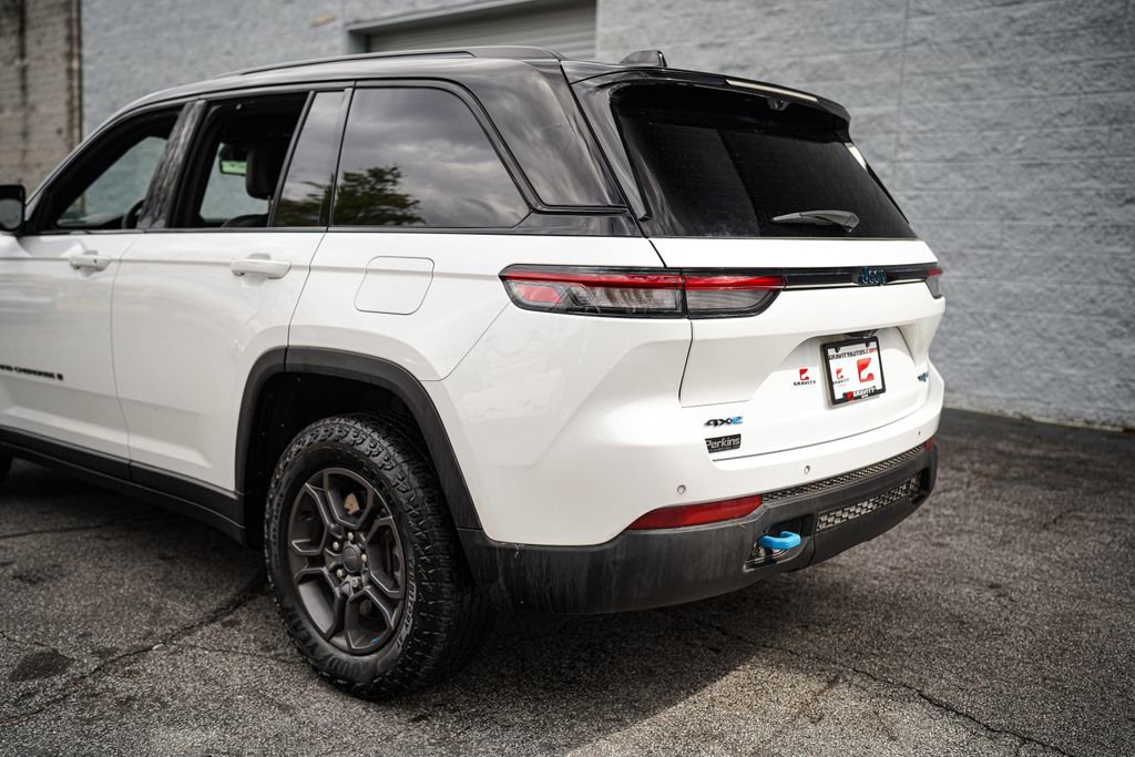 Used 2023 Jeep Grand Cherokee Trailhawk w/ Advanced Protech Group II AWD/4WD image 13