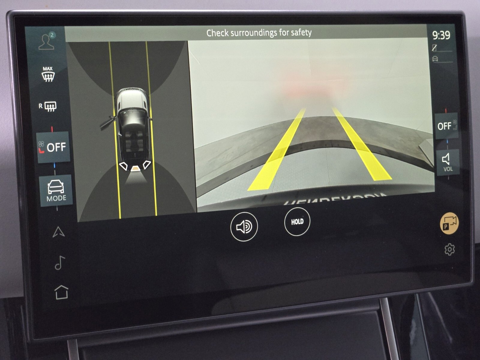 Used 2024 Land Rover Range Rover Evoque Dynamic SE image 26