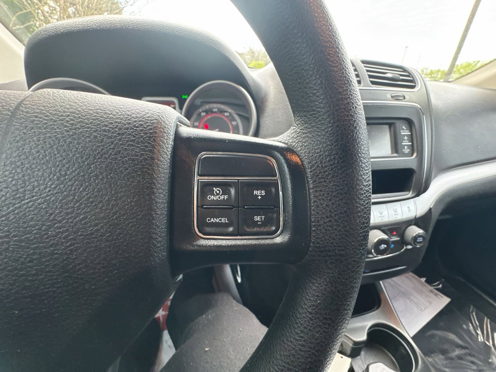 Used 2018 Dodge Journey SE image 16