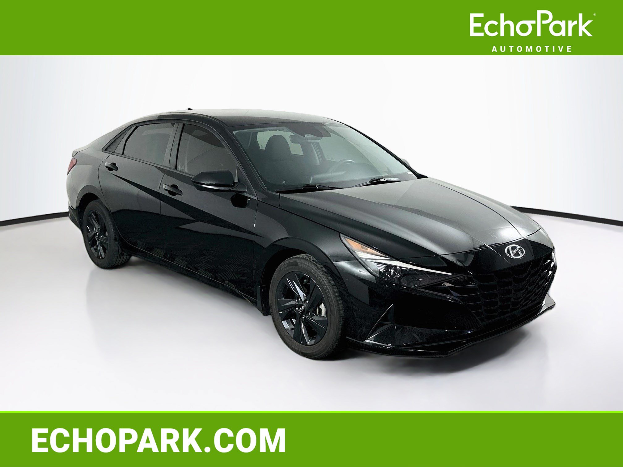 Used 2023 Hyundai Elantra SEL w/ Preferred Accessory Package FWD image 1