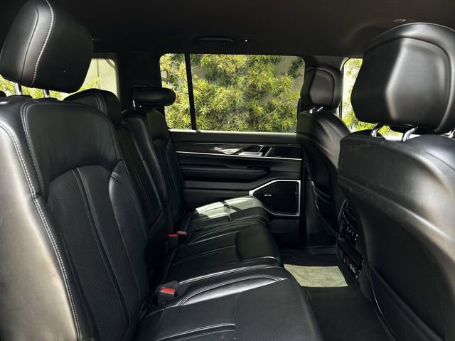 Used 2022 Jeep Wagoneer Series II RWD image 29