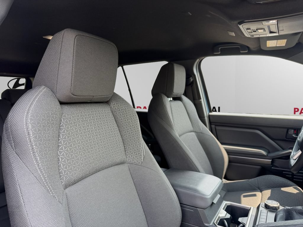 Used 2025 Toyota 4Runner SR5 RWD image 13