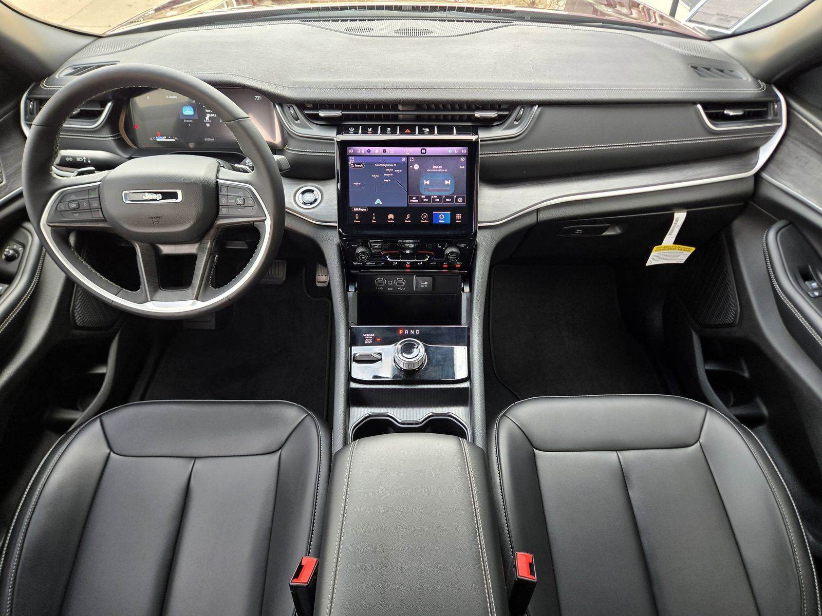 Used 2025 Jeep Grand Cherokee L Limited w/ Black Appearance Package image 17