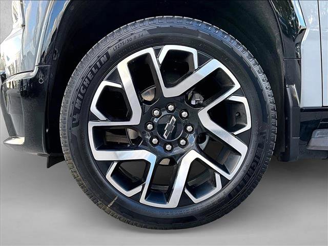 Certified 2025 Chevrolet Silverado EV RST image 10