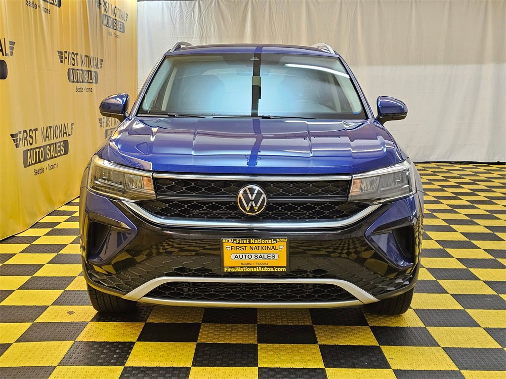 Used 2024 Volkswagen Taos SE image 8