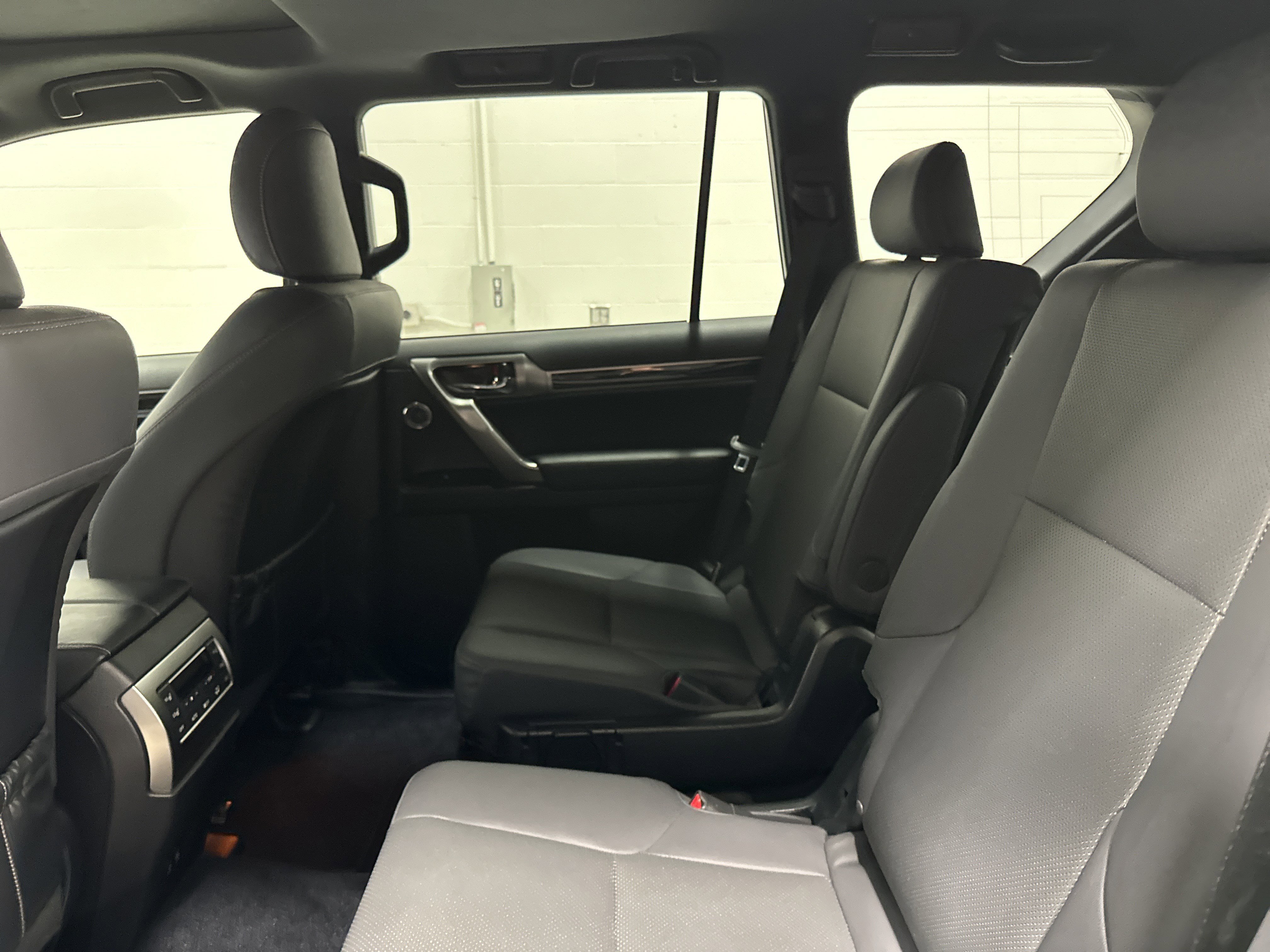 Used 2022 Lexus GX 460 Premium AWD/4WD image 31