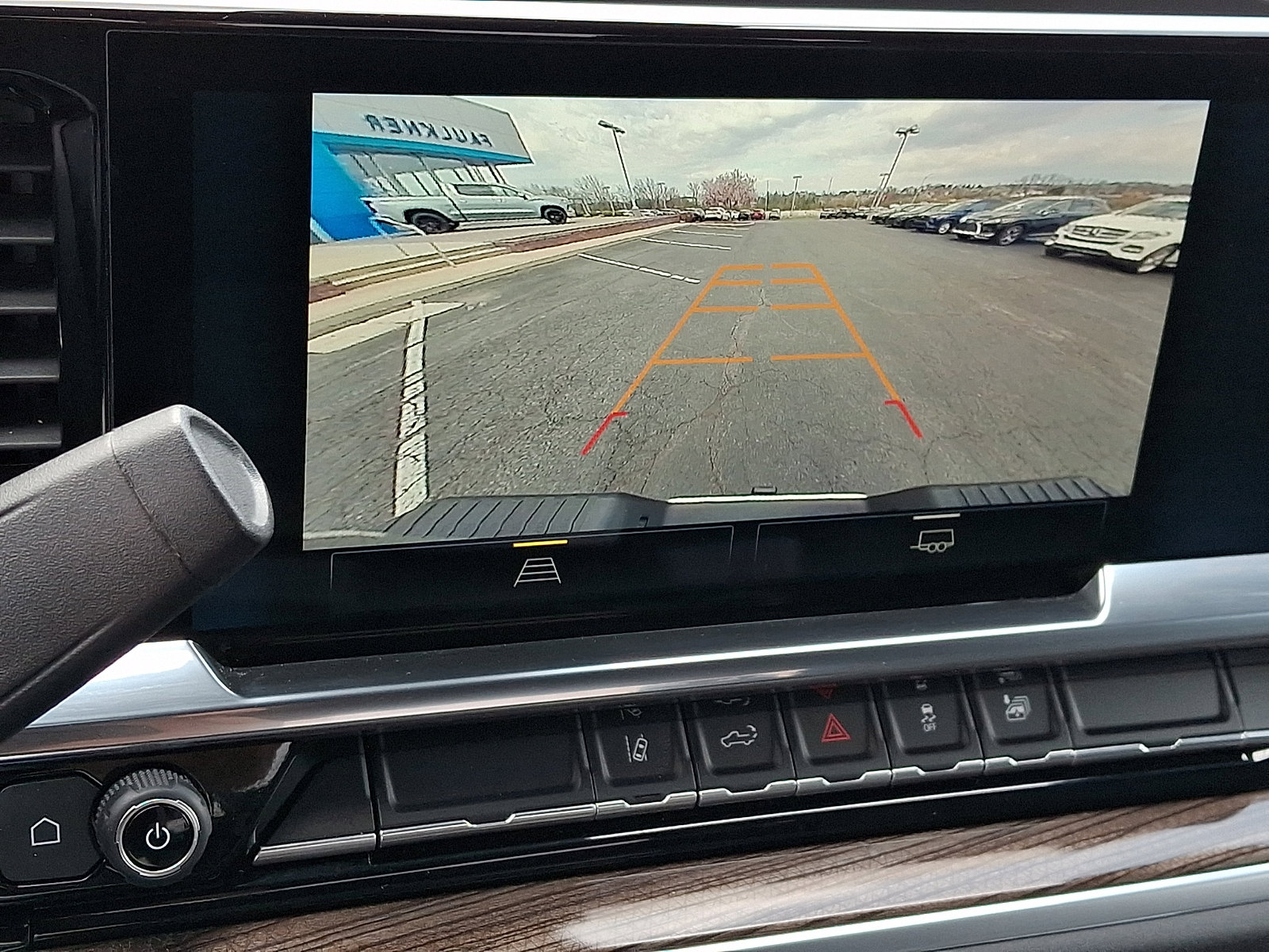 Certified 2025 Chevrolet Silverado 2500 LT w/ Convenience Package image 19