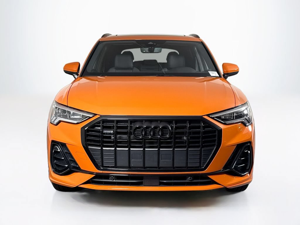 Used 2025 Audi Q3 2.0T Premium w/ Convenience Package AWD/4WD image 8