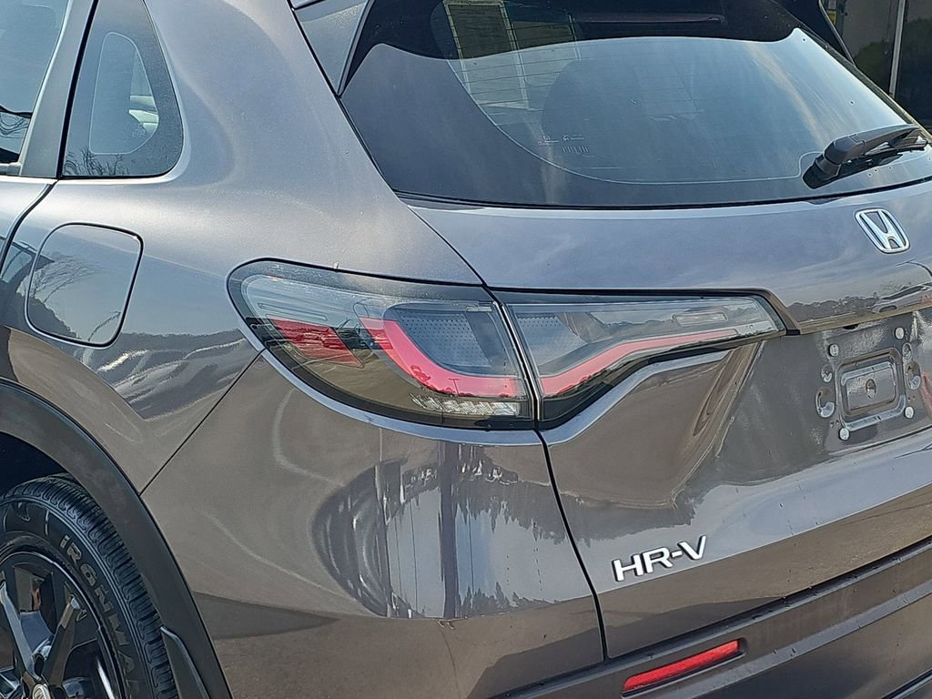 Used 2024 Honda HR-V LX image 35