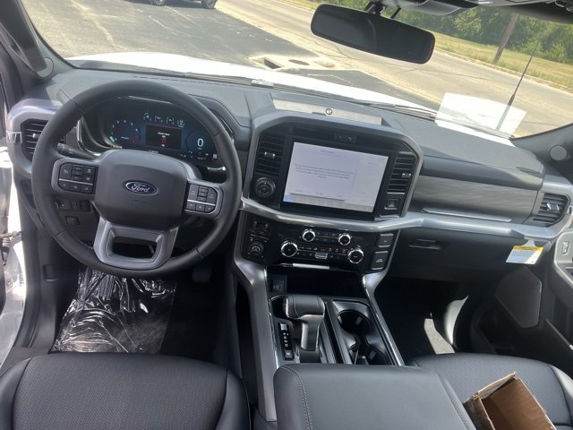 New 2025 Ford F150 Lariat w/ Equipment Group 501A Mid image 8