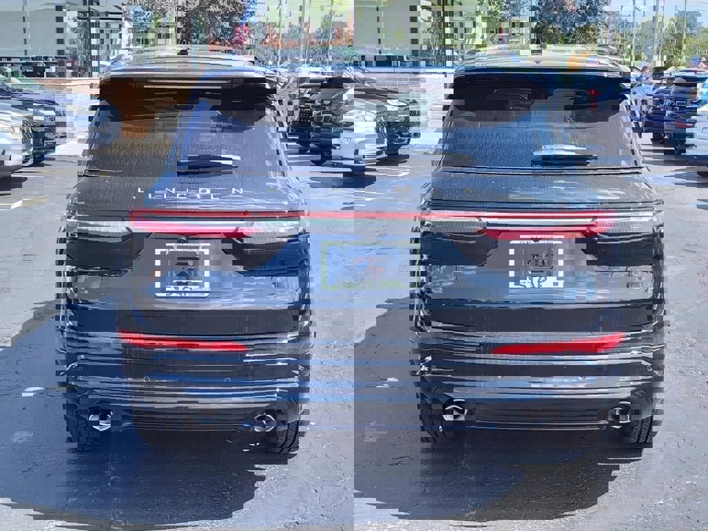 New 2023 Lincoln Corsair Reserve w/ Equipment Group 202A image 28