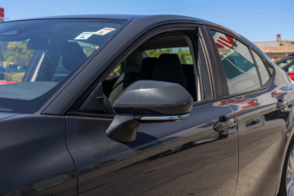 Used 2025 Toyota Camry LE FWD image 13
