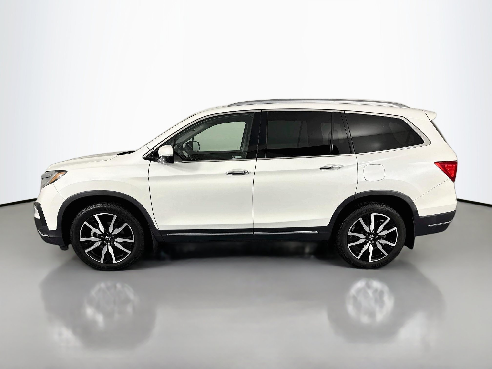Certified 2021 Honda Pilot Touring image 8
