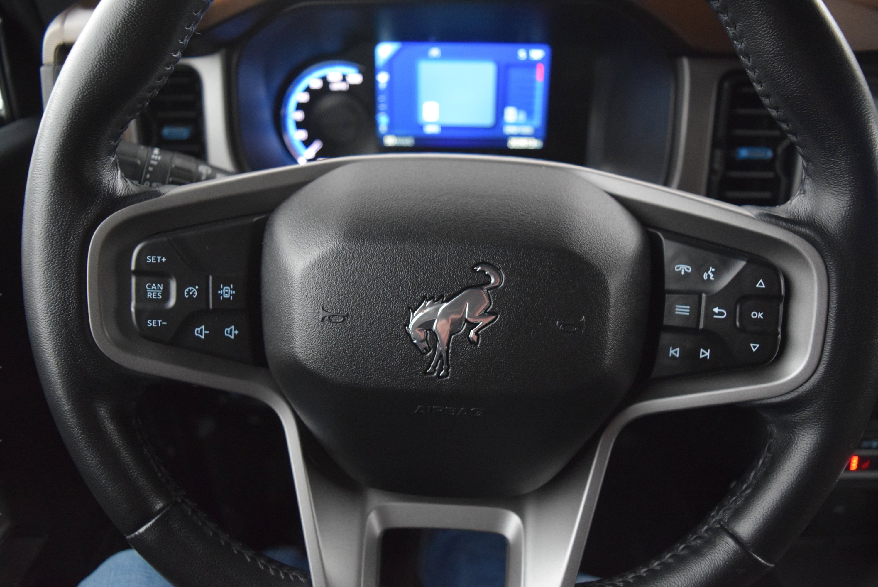 Used 2022 Ford Bronco Outer Banks image 11