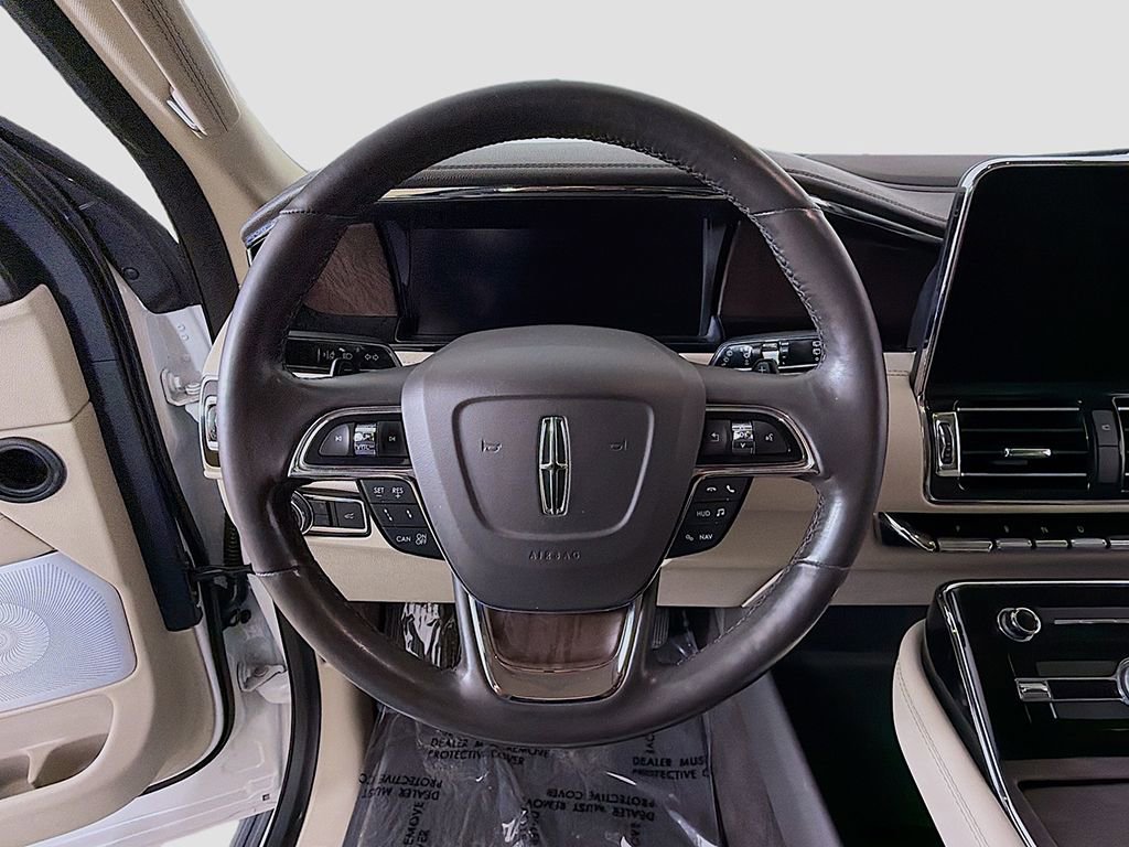 Used 2021 Lincoln Navigator Reserve w/ Luxury Package image 35