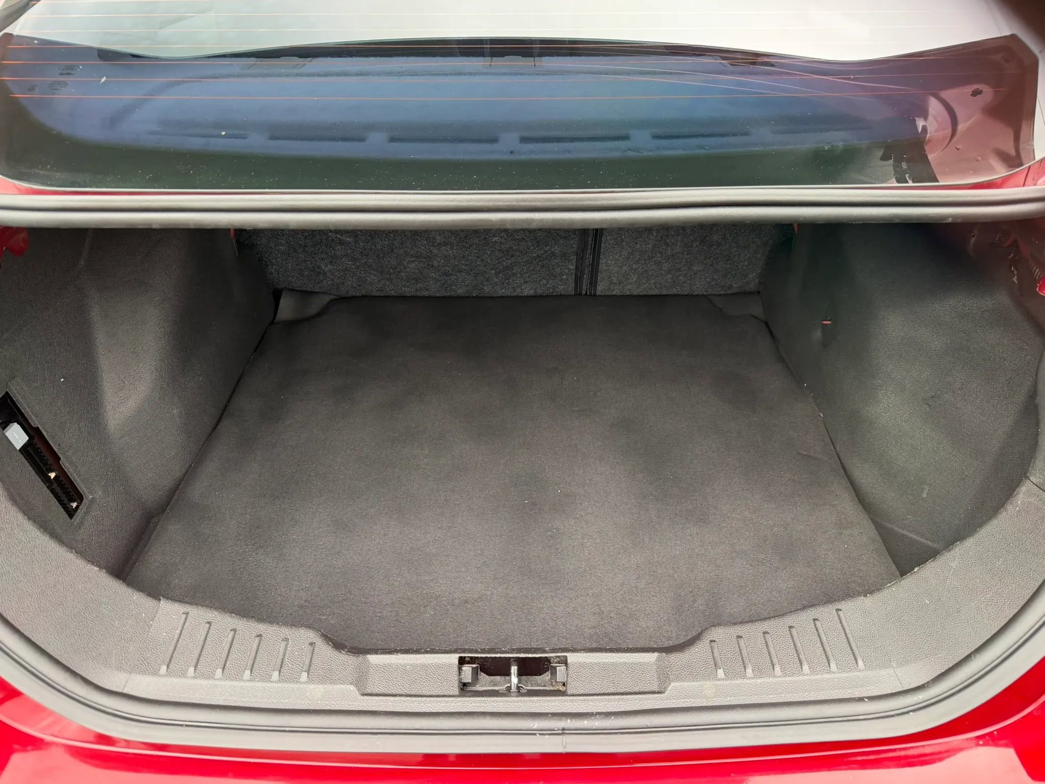 Used 2015 Ford Focus SE FWD image 19