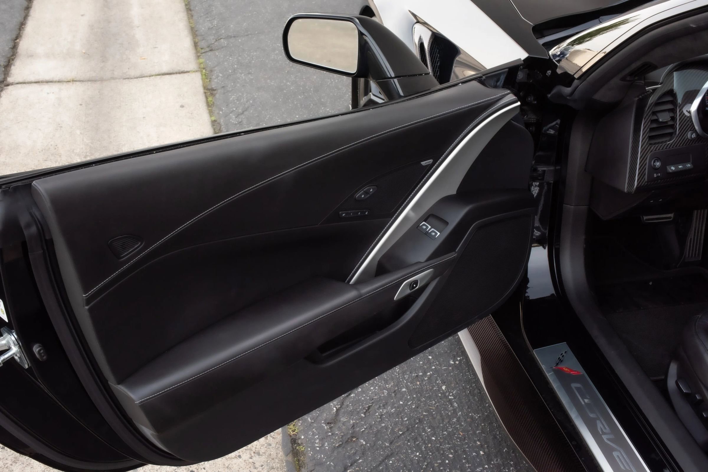 Used 2019 Chevrolet Corvette ZR1 RWD image 21