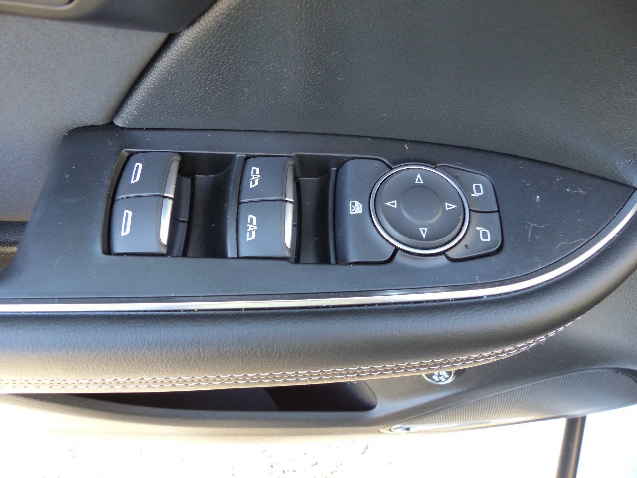Used 2025 Buick Envision Sport Touring AWD/4WD image 19