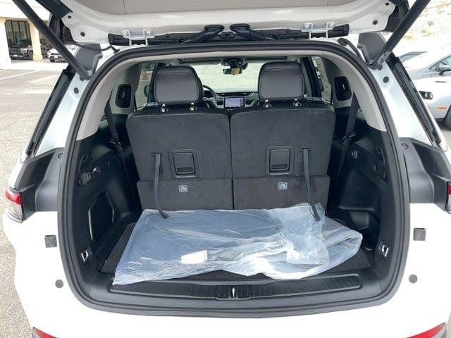 New 2023 Jeep Grand Cherokee L Limited w/ Luxury Tech Group II AWD/4WD image 19