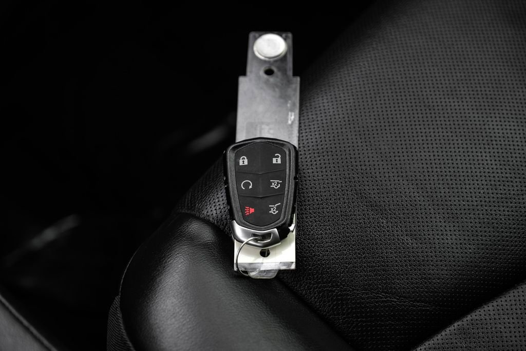 Used 2019 Cadillac Escalade Premium Luxury w/ LPO, Radiant Package RWD image 62