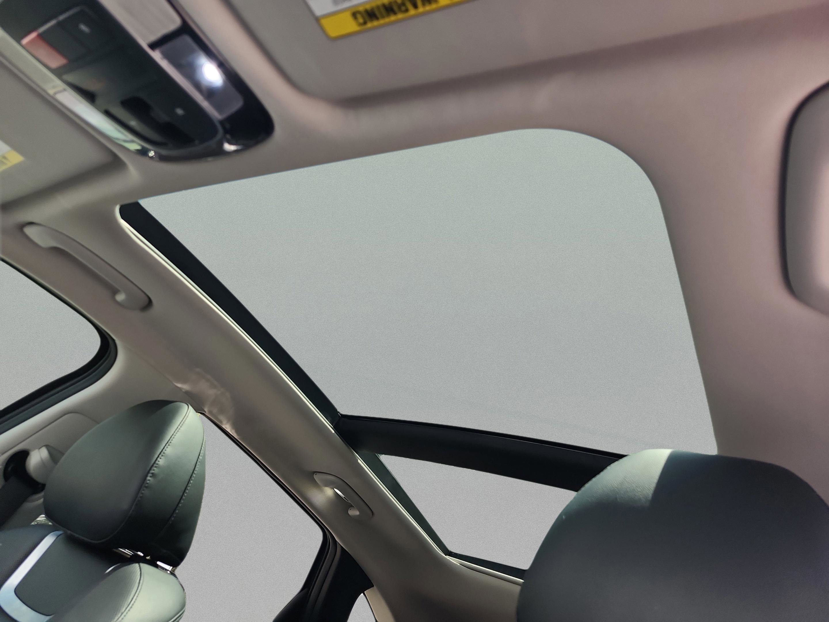 Certified 2022 Hyundai Tucson Limited FWD image 29