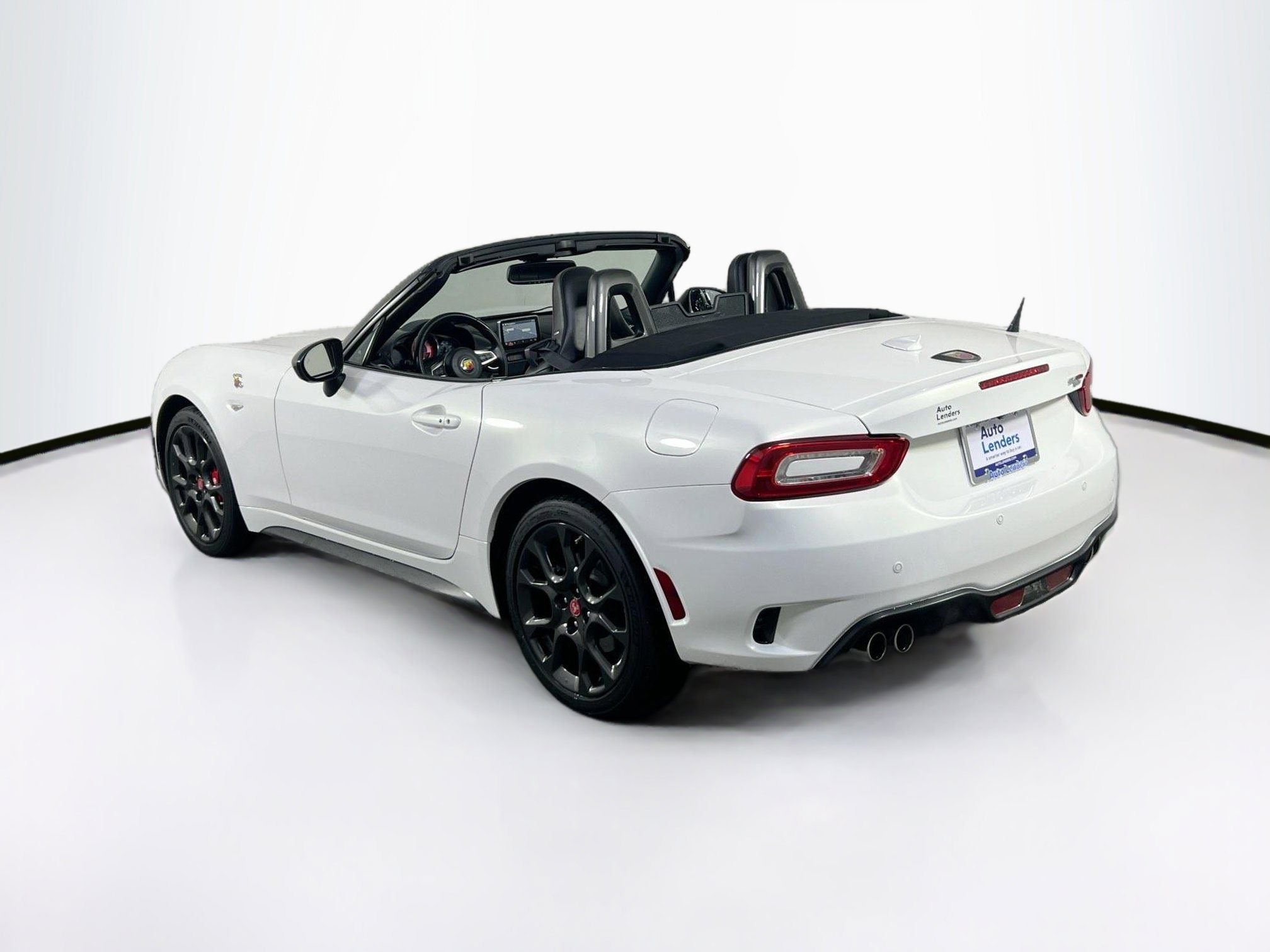 Used 2017 FIAT 124 Spider Abarth image 7