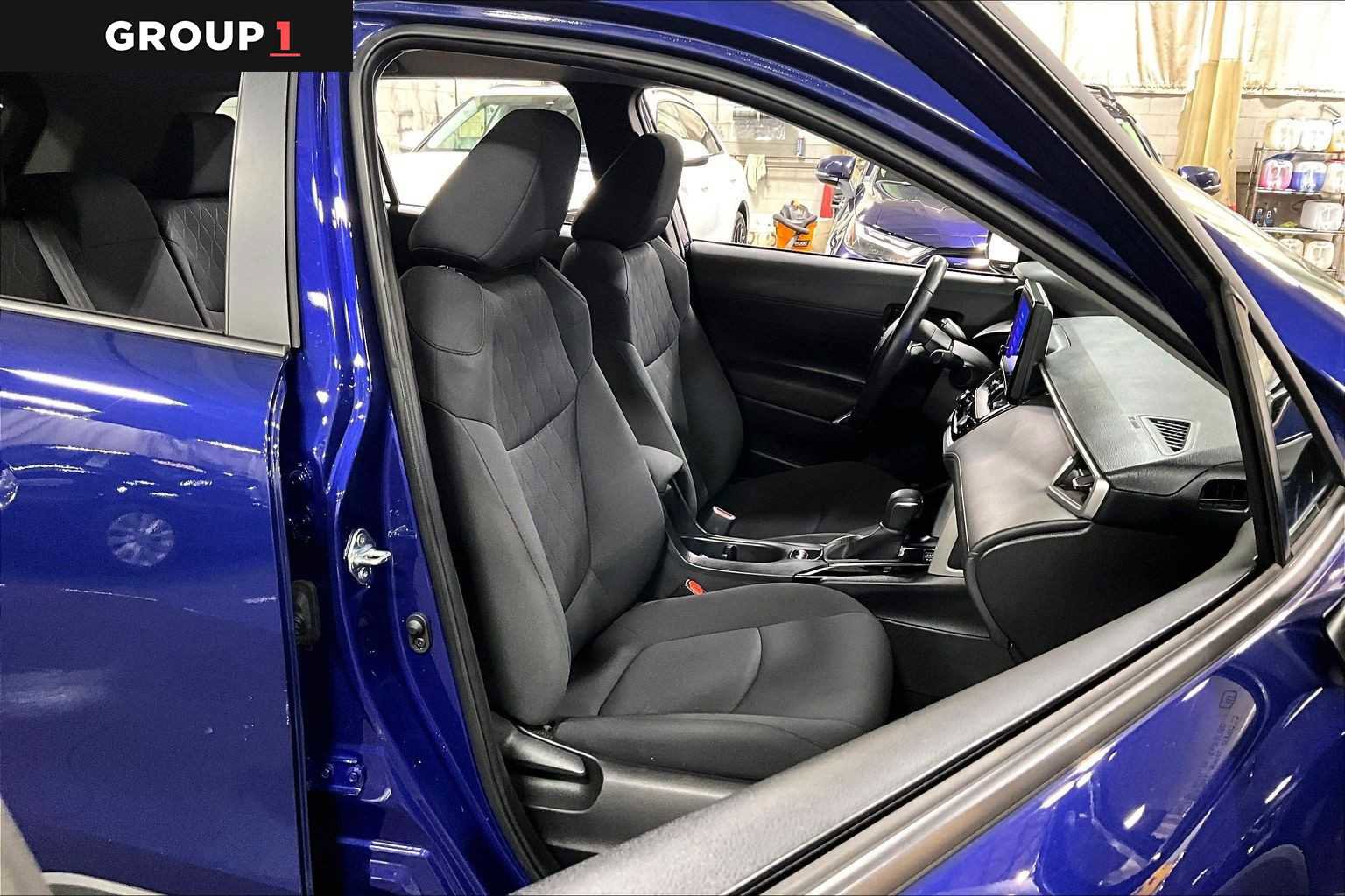 Used 2023 Toyota Corolla Cross LE image 9