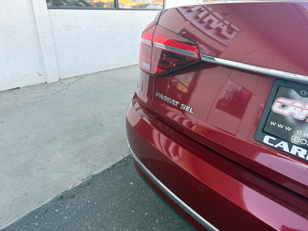 Used 2018 Volkswagen Passat 2.0T SEL Premium image 24